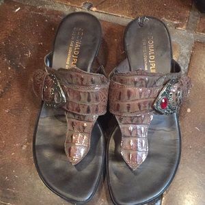 Donald Pliner Sandals